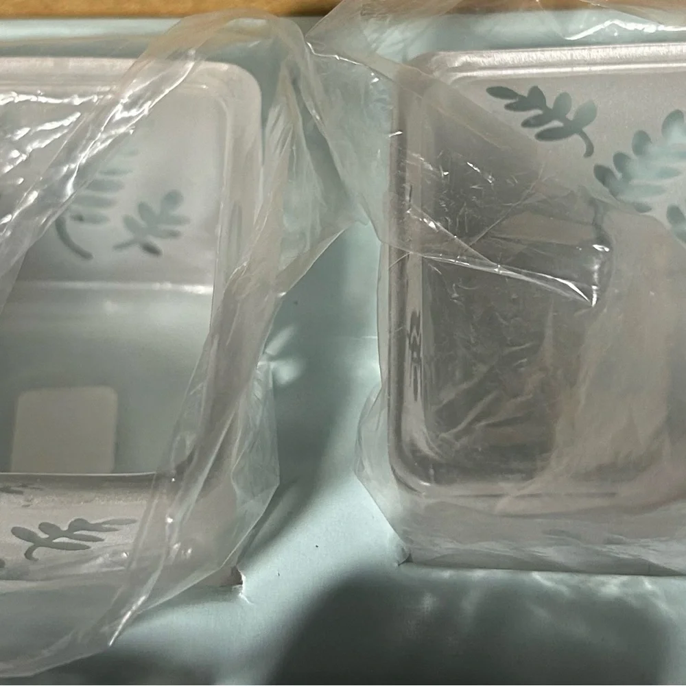 NEW PartyLite Frosted Leaf Candle Holders - Picture 3 of 3